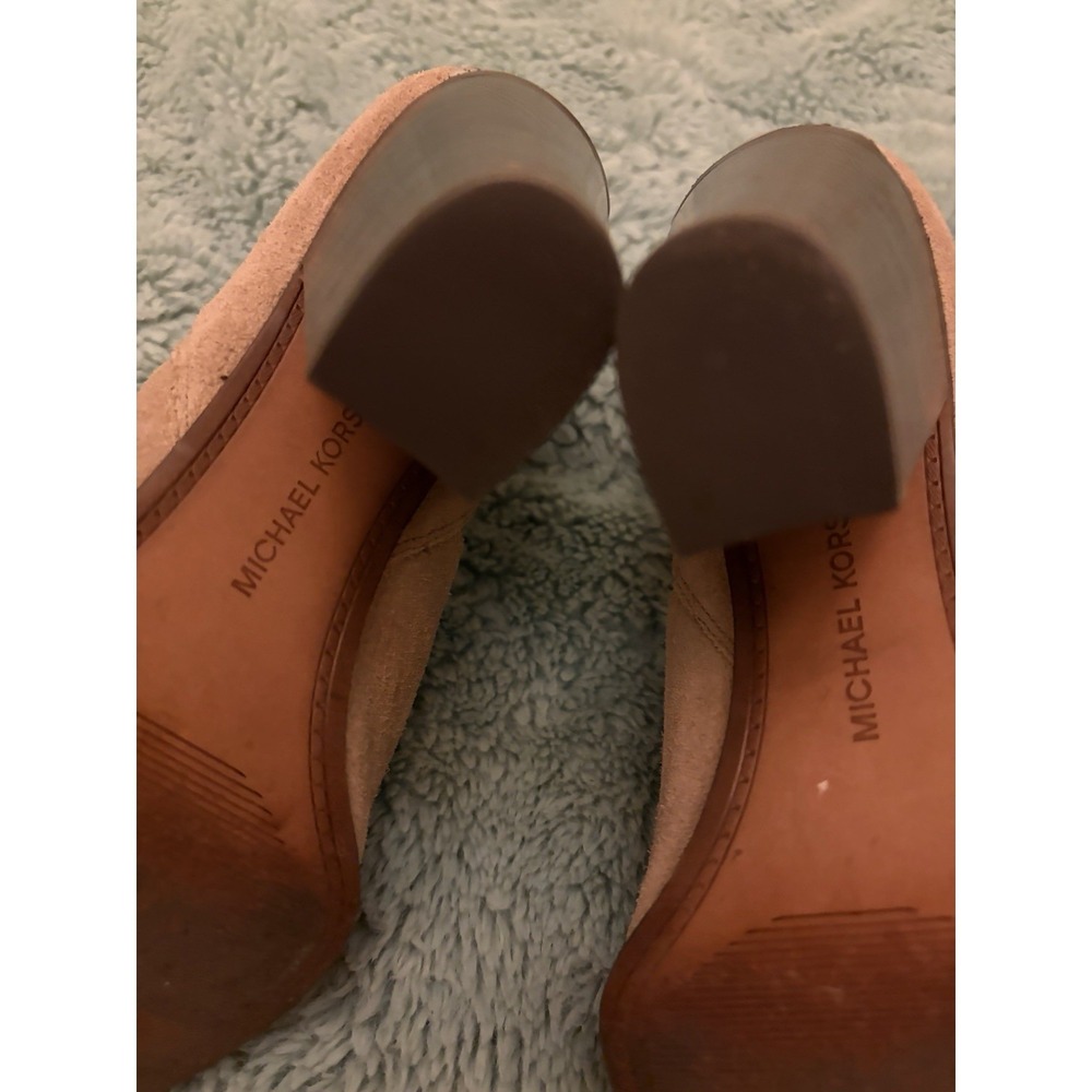 Michael Kors Women's 6M Tan Suede Ankle Boots - Picture 9 of 13